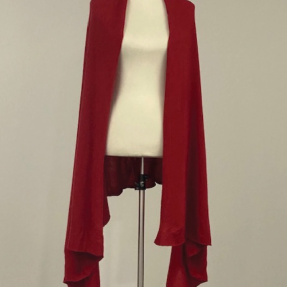 CASHMERE SHAWL WITH SLIPPERS GIFT SET - Picture 5 of 8